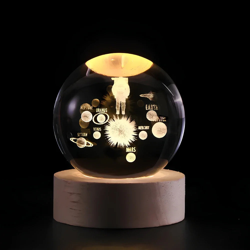 LED Nachtlicht Kristallkugel aus Glas Holzsockel
