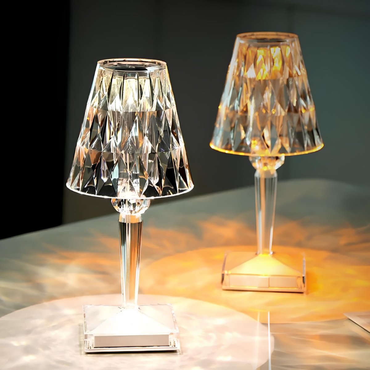 LED Kristall Tischlampe aus Acrylglas Modern