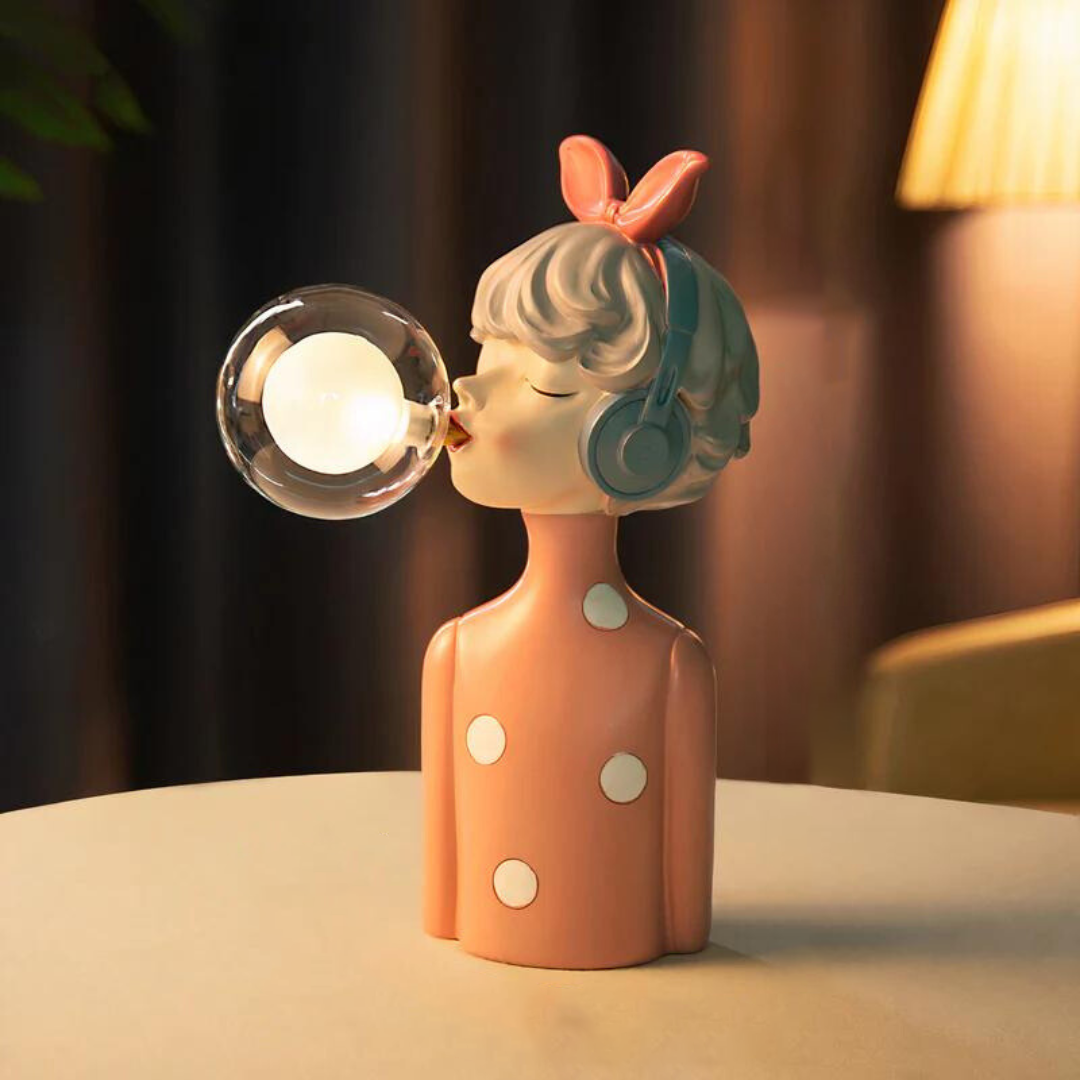 Tischlampe Figur Design aus Harz und Glas