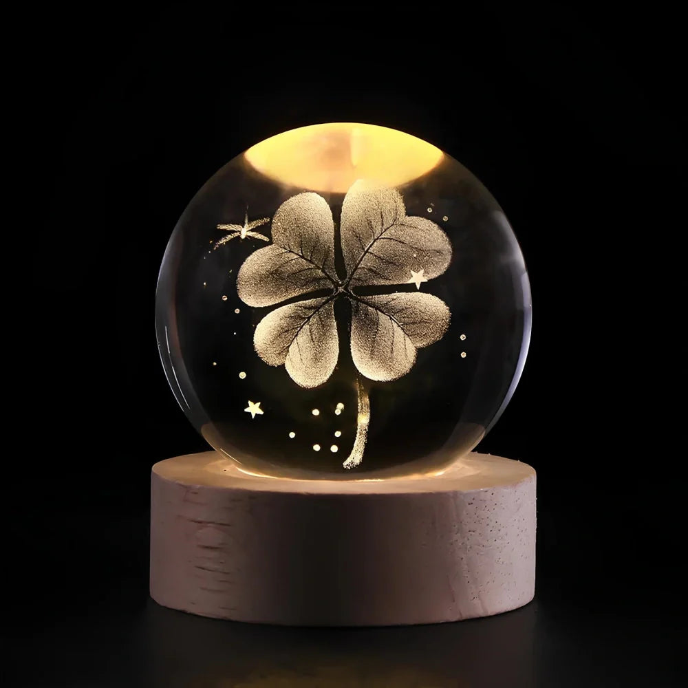 LED Nachtlicht Kristallkugel aus Glas Holzsockel