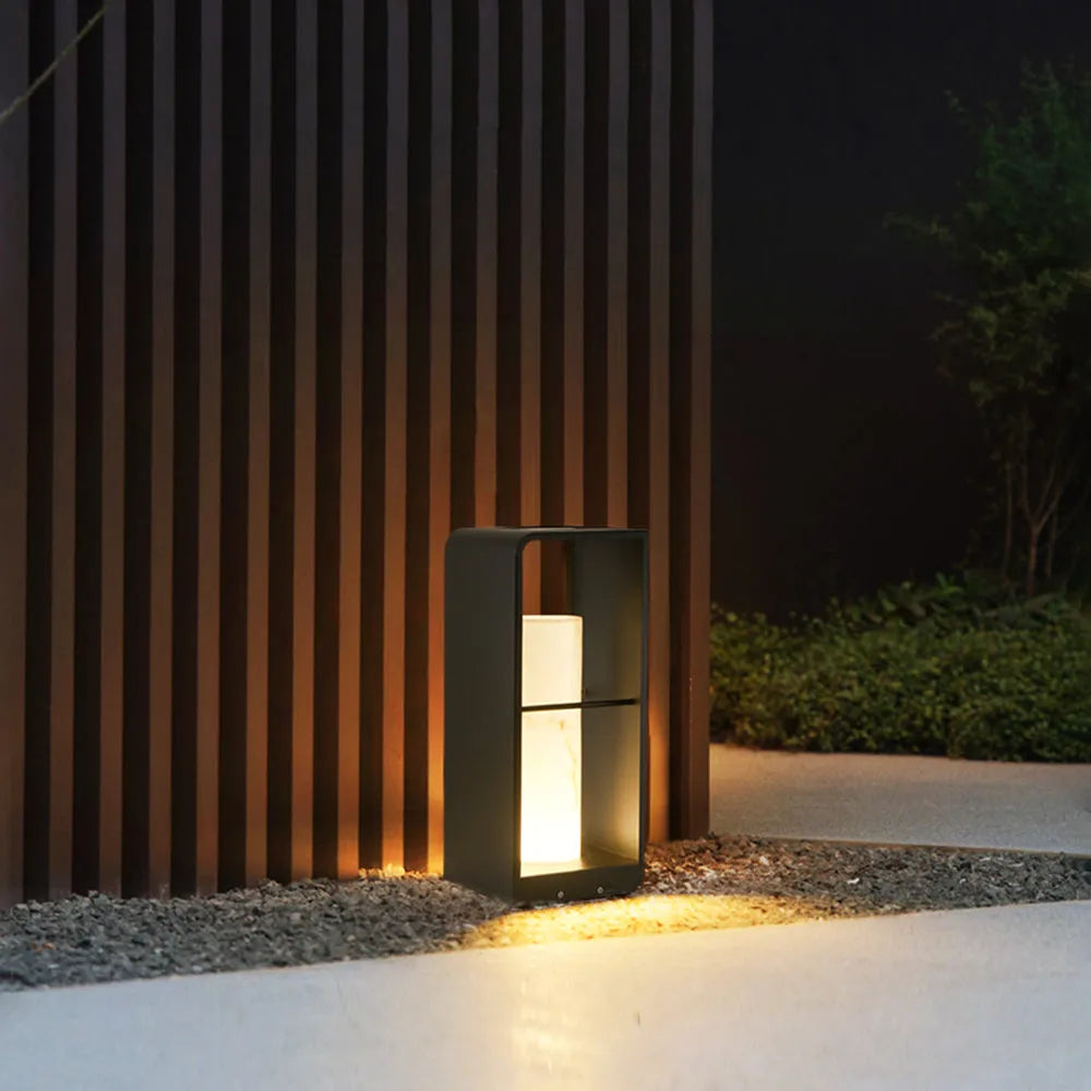 Solar Garten Stehleuchte aus Metall mit LED
