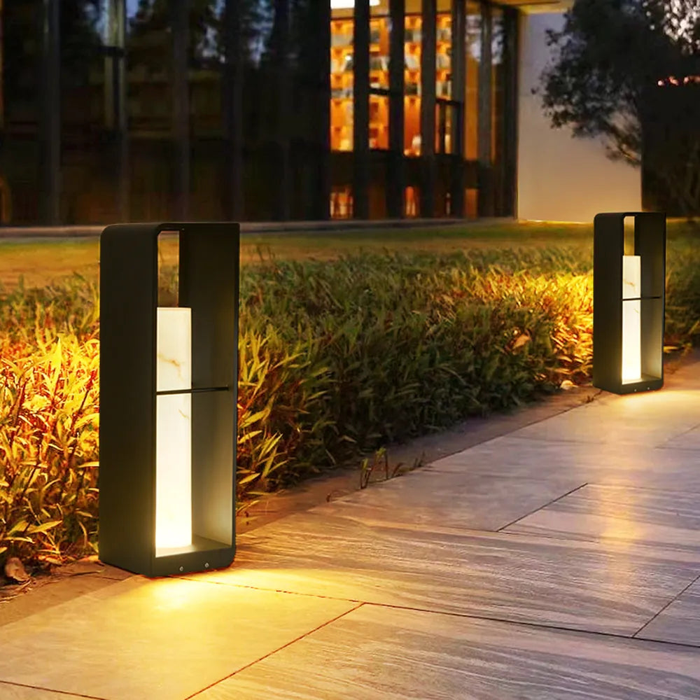 Solar Garten Stehleuchte aus Metall mit LED