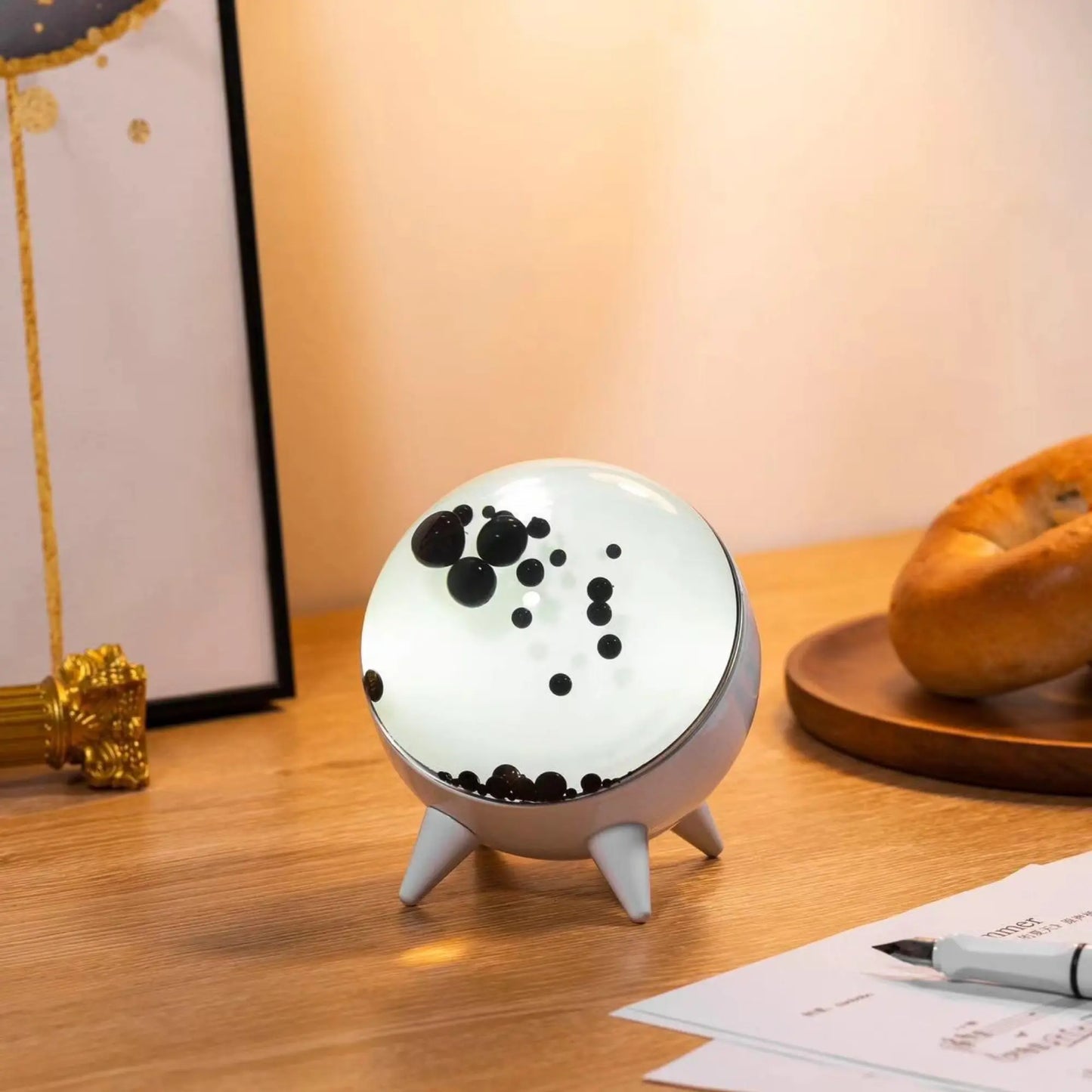 LED Tischlampe Magnetisch Ferrofluid Effekt