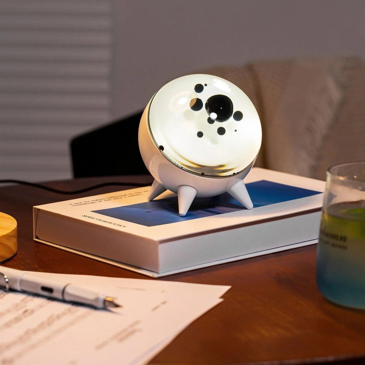 LED Tischlampe Magnetisch Ferrofluid Effekt