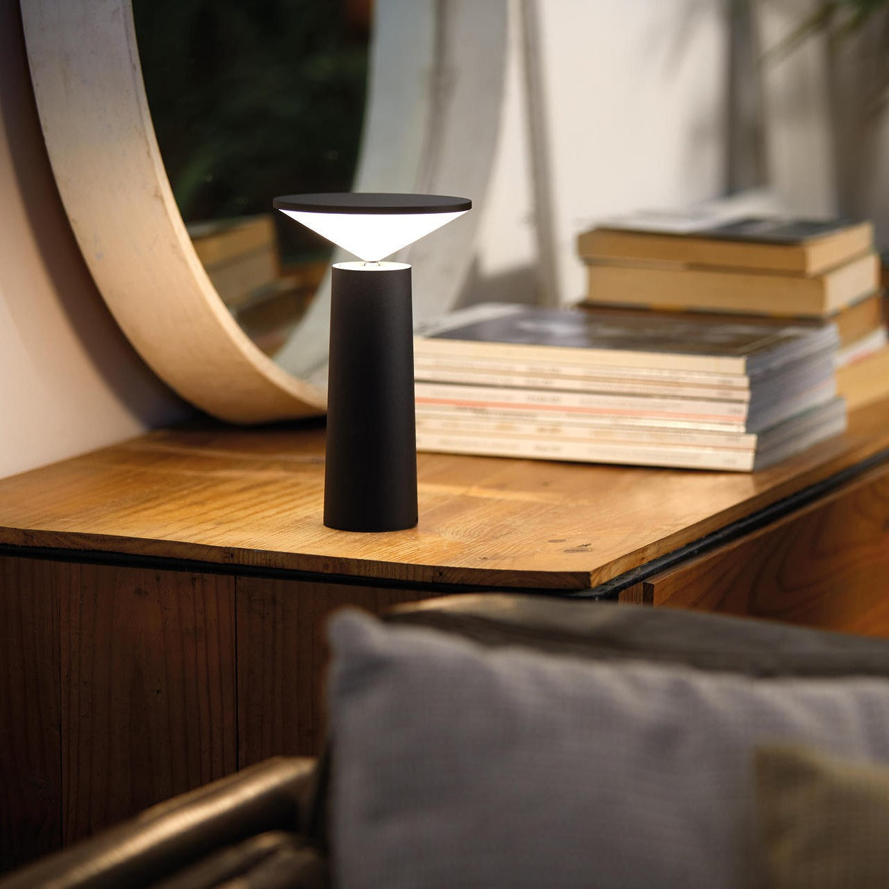 LED Tischlampe Modern Dimmbar Minimalistisches Design