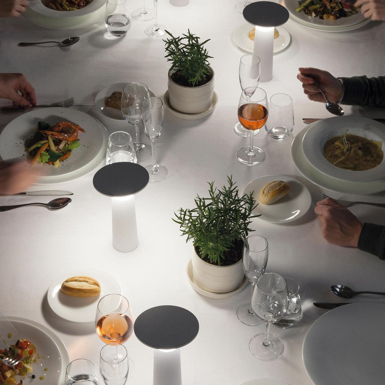 LED Tischlampe Modern Dimmbar Minimalistisches Design