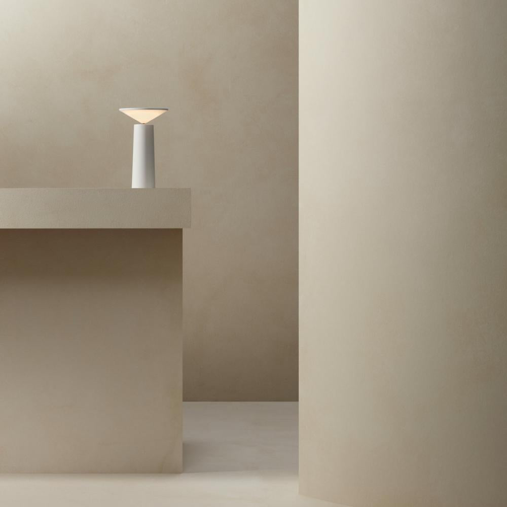 LED Tischlampe Modern Dimmbar Minimalistisches Design