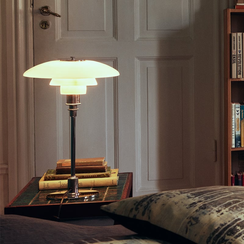 Tischlampe Glas Retro Design mit Messingfuß