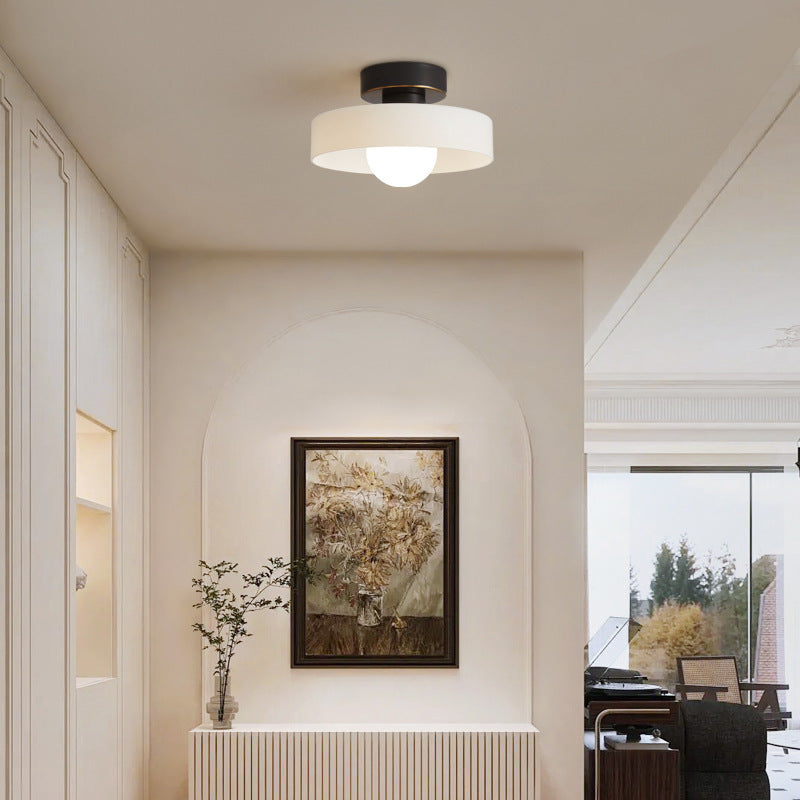 moderne-geometrische-deckenleu-1-15u3df