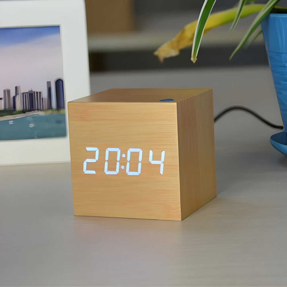 Digitale Holz Tischuhr Modernes Würfeldesign