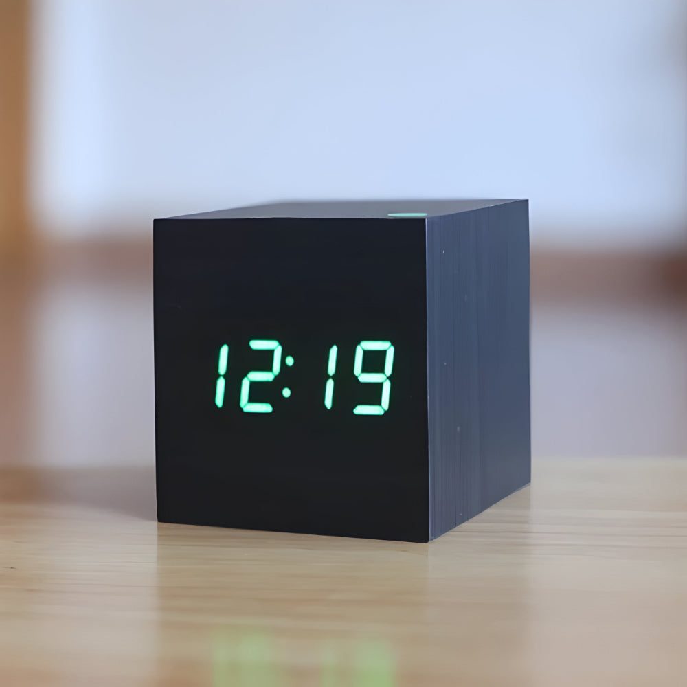Digitale Holz Tischuhr Modernes Würfeldesign