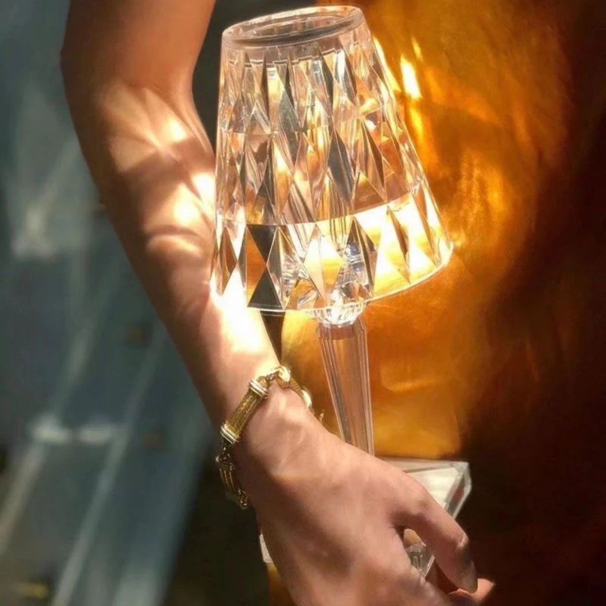 LED Kristall Tischlampe aus Acrylglas Modern