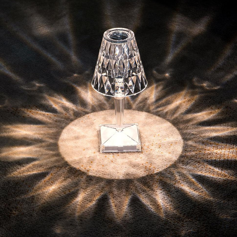 LED Kristall Tischlampe aus Acrylglas Modern