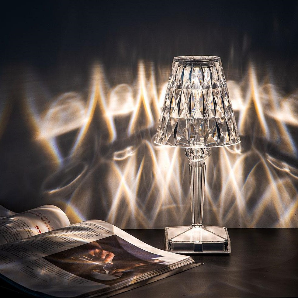 LED Kristall Tischlampe aus Acrylglas Modern