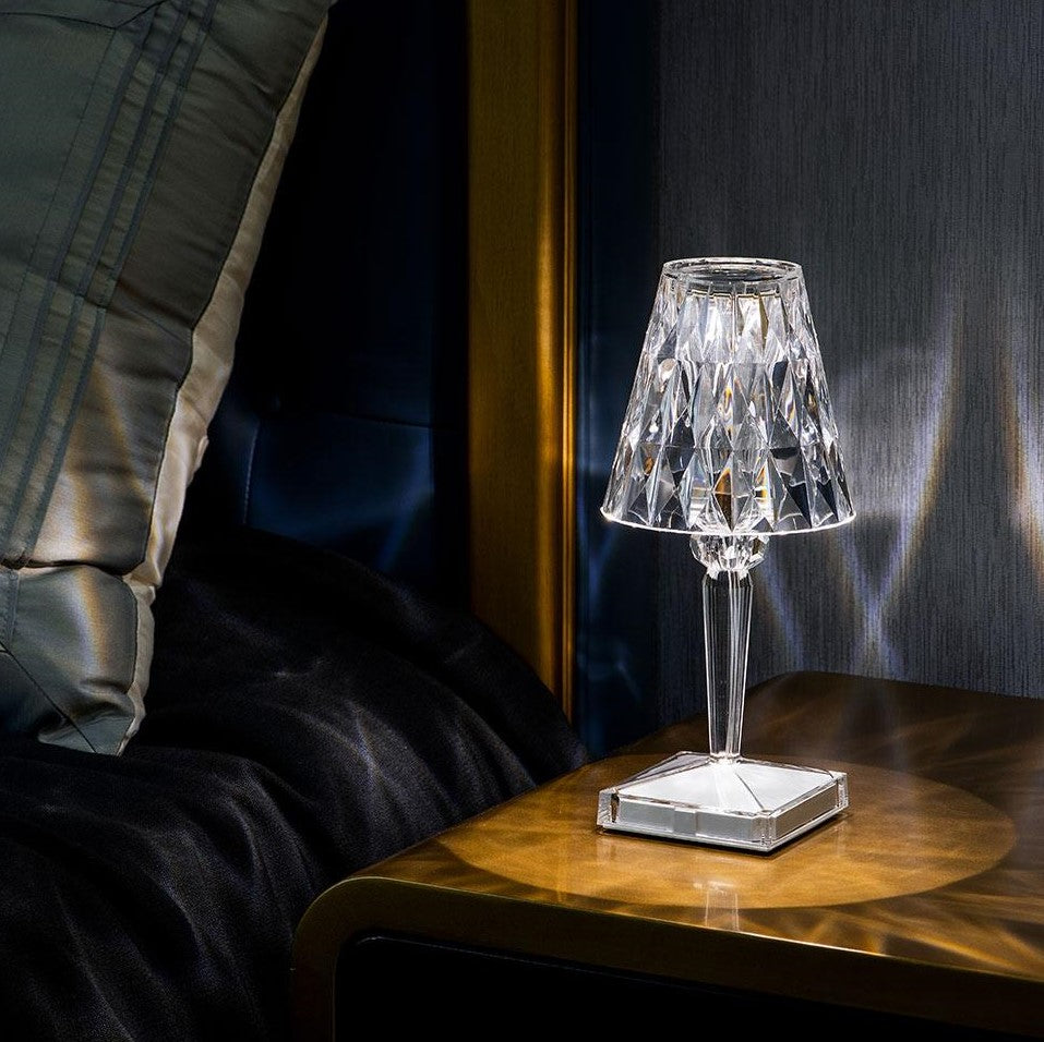 LED Kristall Tischlampe aus Acrylglas Modern
