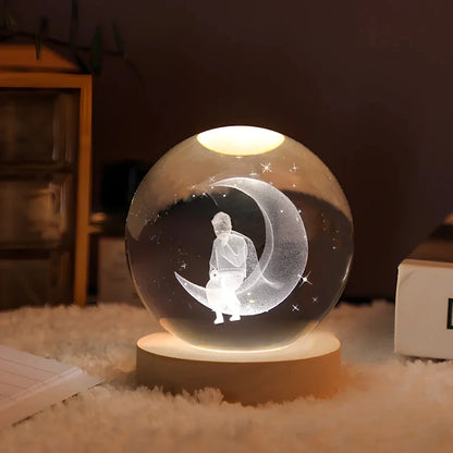 LED Nachtlicht Kristallkugel aus Glas Holzsockel