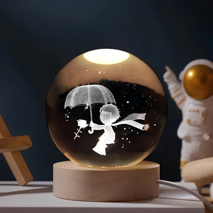 LED Nachtlicht Kristallkugel aus Glas Holzsockel