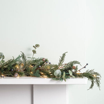 LED Weihnachtsgirlande Grün Tannenzweige Innen