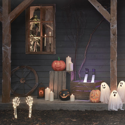 Outdoor-Haunted-House-Close-Up.jpg