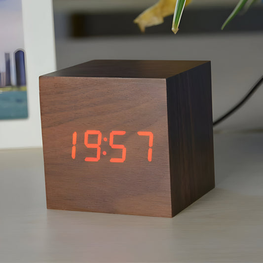 Digitale Holz Tischuhr Modernes Würfeldesign